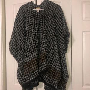 Michael Kors houndstooth Wrap